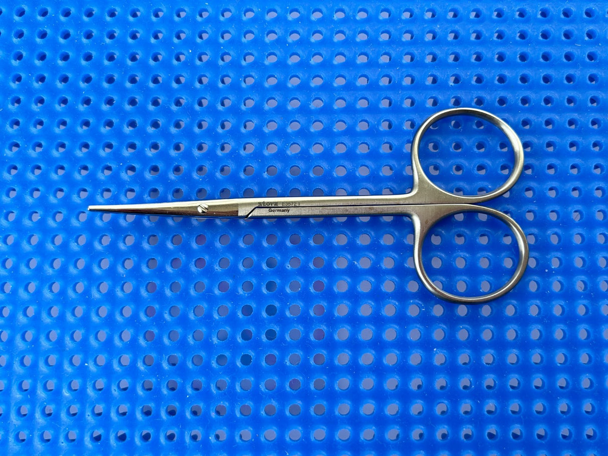 Karl STORZ Surgical E3572 Strabismus Scissors Curved Strong, 4.2"