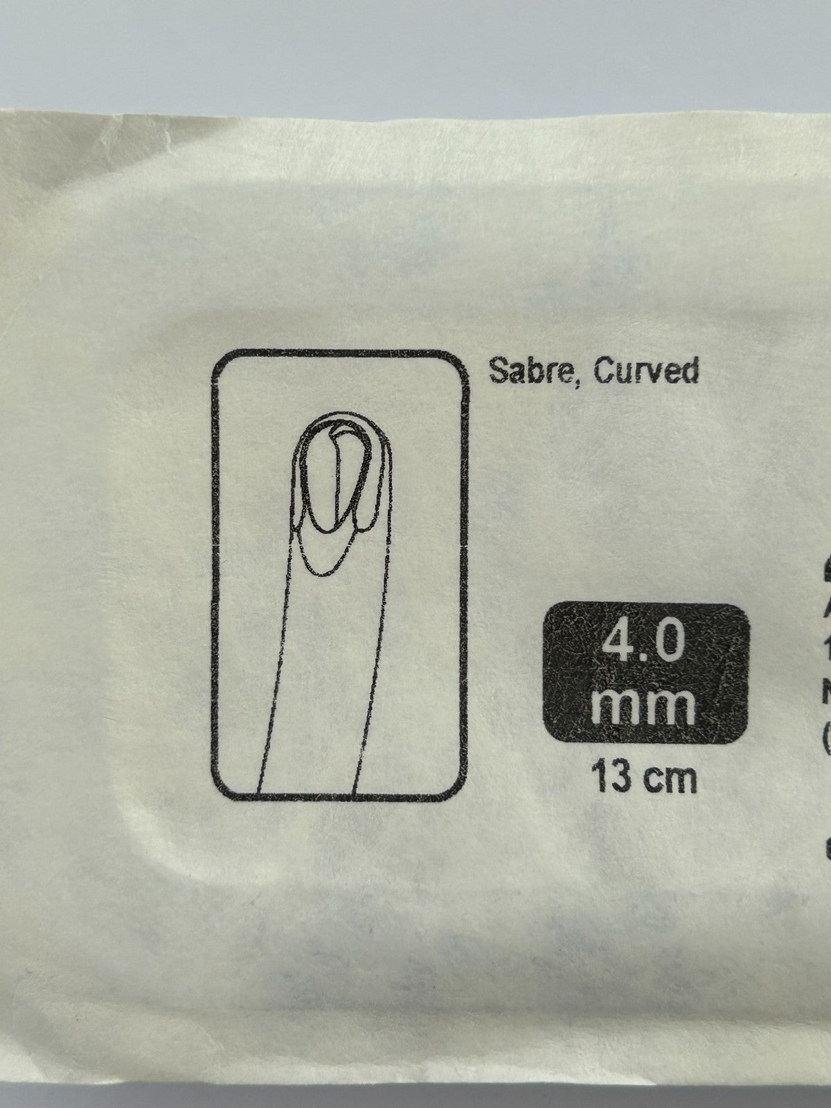 Arthrex AR-8400CSR Blade Sabre,Curved,4.0mmx13 cm IN DATE (5 Shaver Blades)
