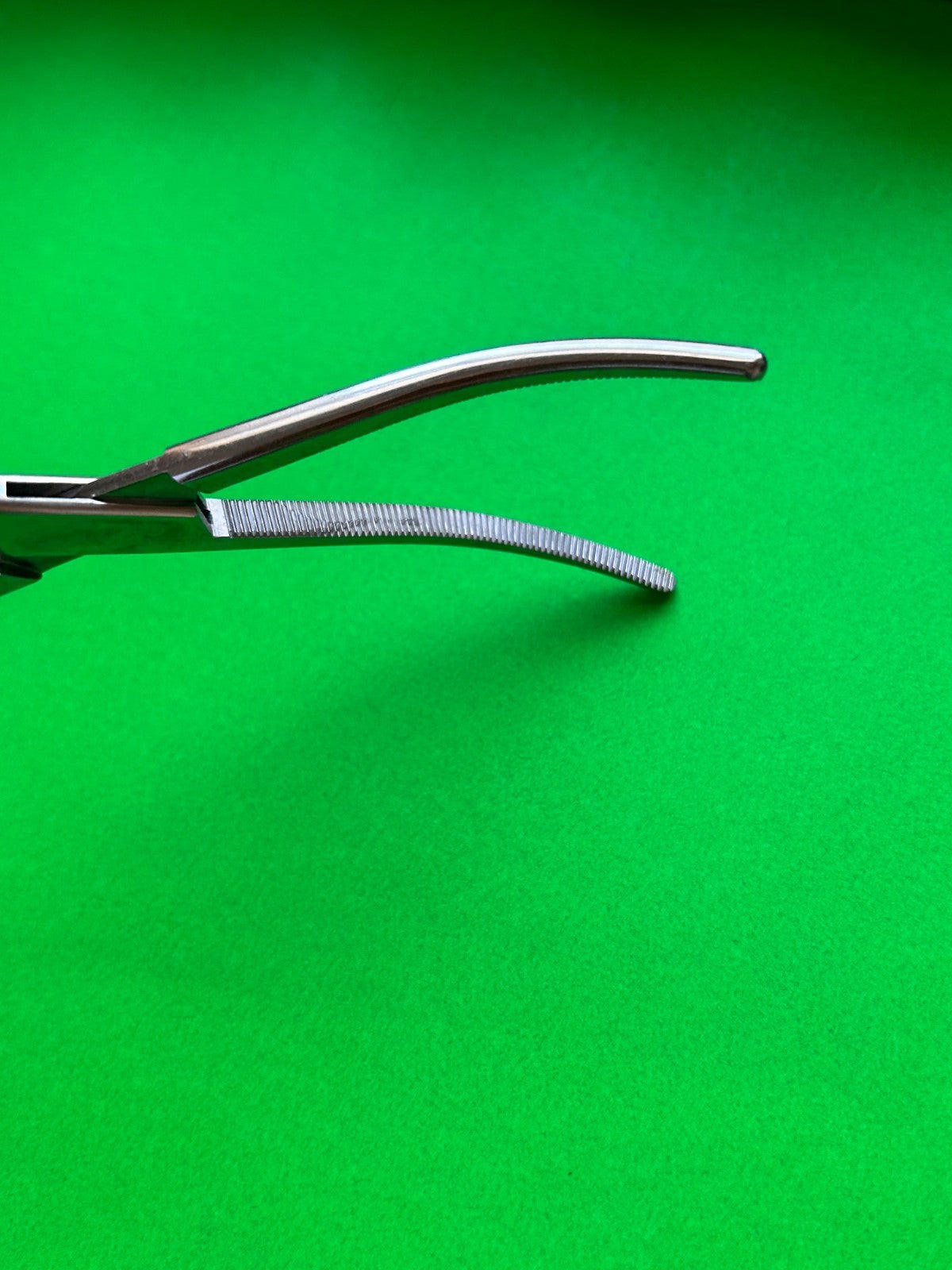 Codman 33-4091 Rochester-Pean Classic Hemostatic Curved Forceps, 8”