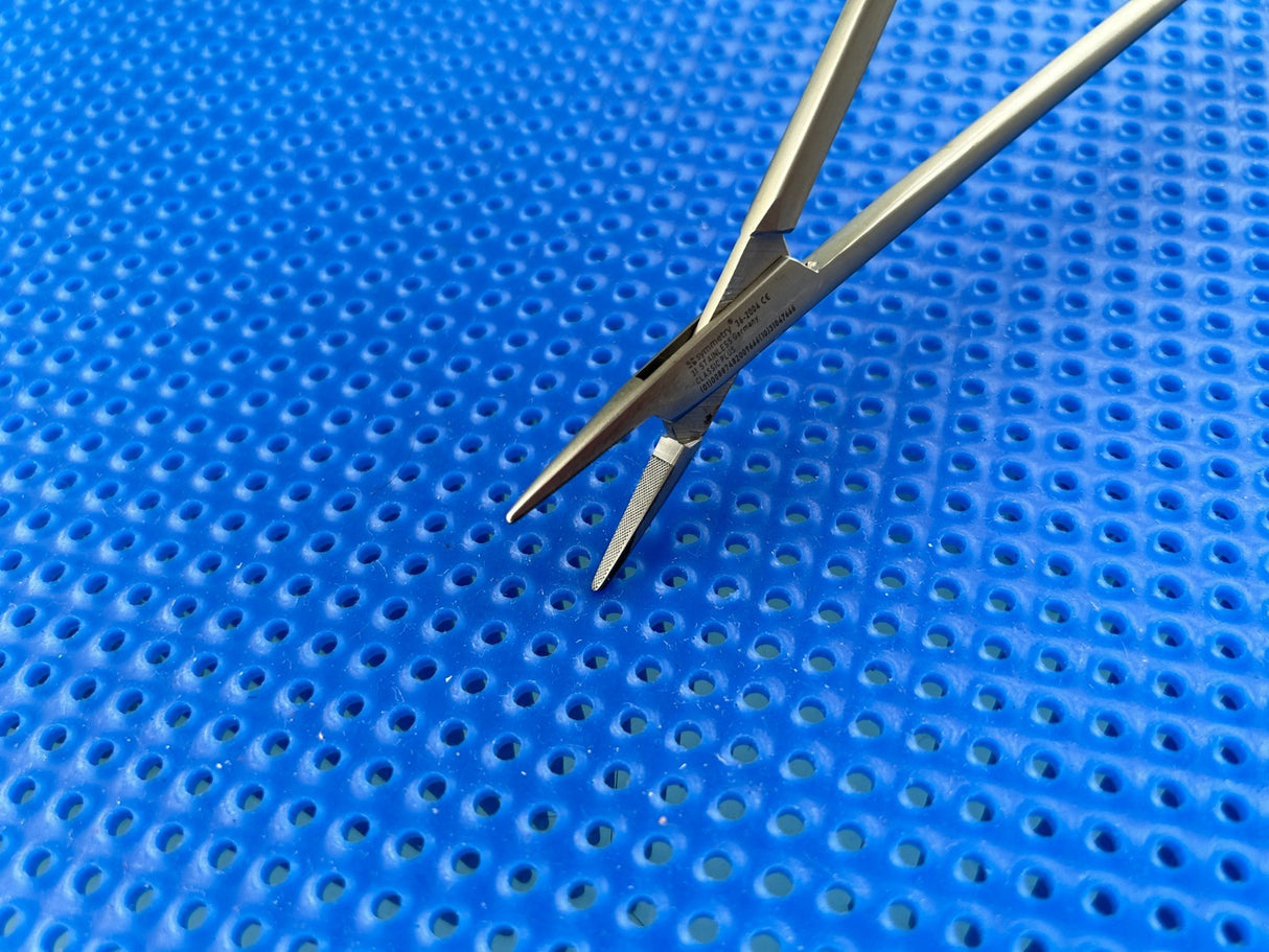 Symmetry Surgical 36-2004 Classic Plus Needle Holder; Crile-Wood; 10 1/4 in, TC
