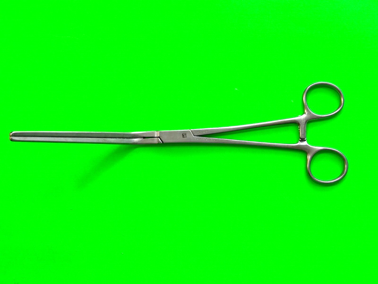 V. Mueller Surgical SU6156 DeBakey Multi-Purpose Clamp, 27 cm, Angled 60°