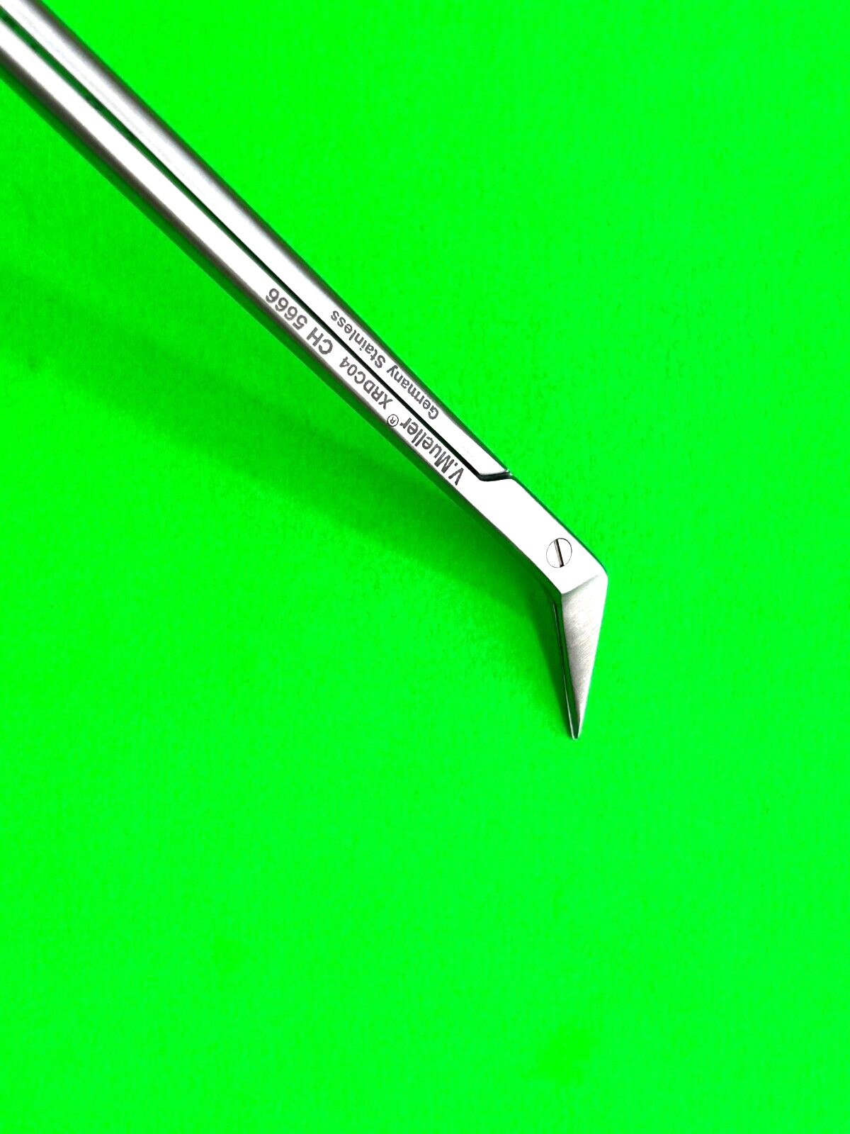 V.Mueller Surgical CH-5666 Potts-Smith Scissors, 25° Angle 18 cm