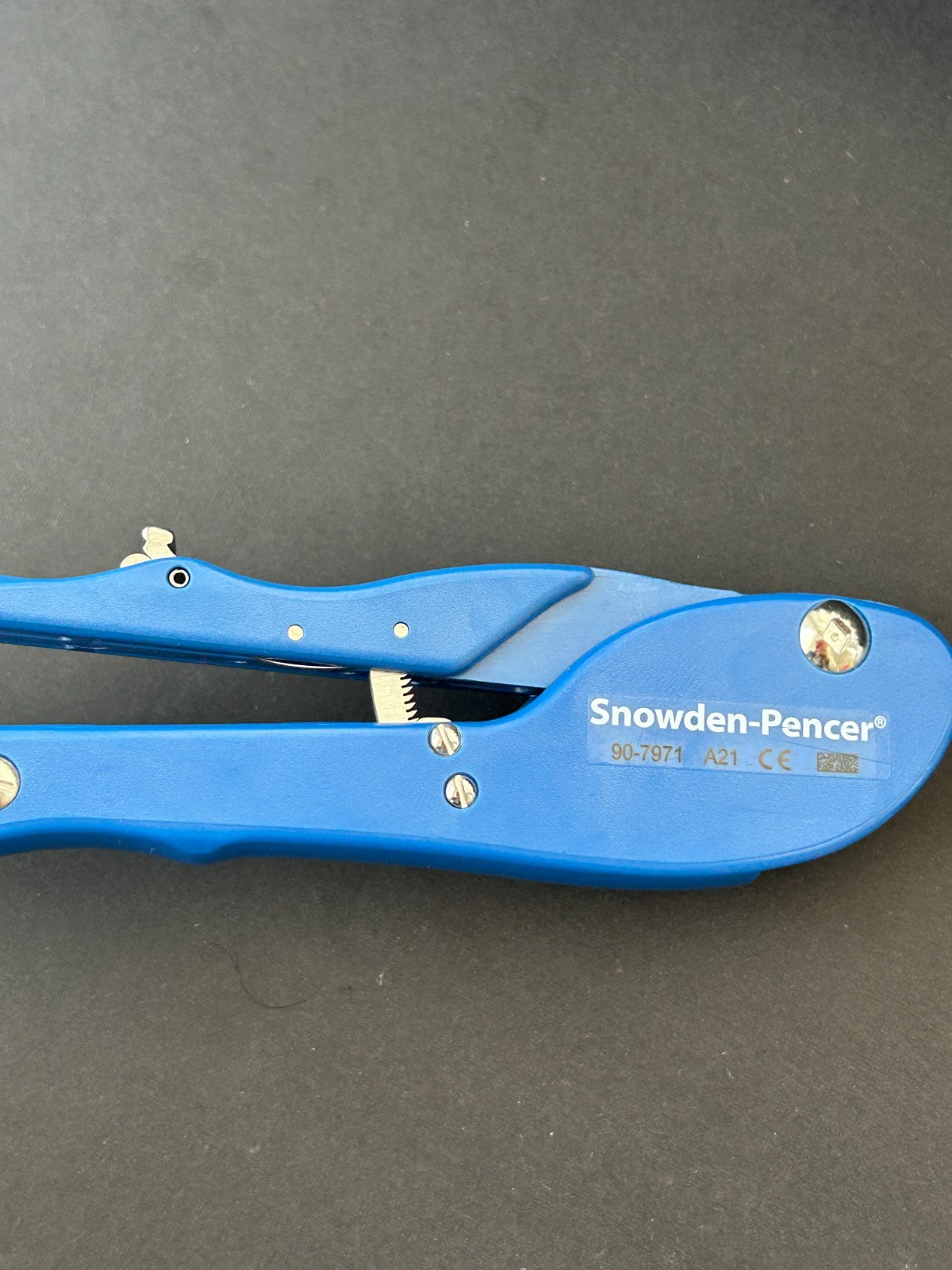 Snowden Pencer 90-7971 Double Action Flat Nose Grasper, 5mm X 45cm W/Lock