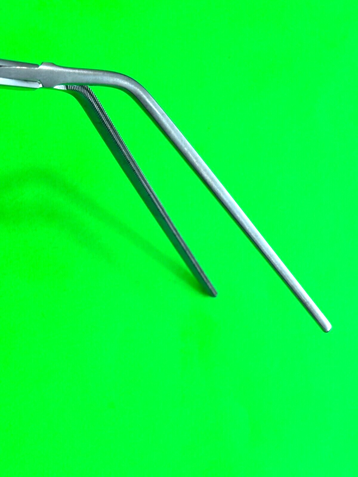 V. Mueller Surgical SU6156 DeBakey Multi-Purpose Clamp, 27 cm, Angled 60°