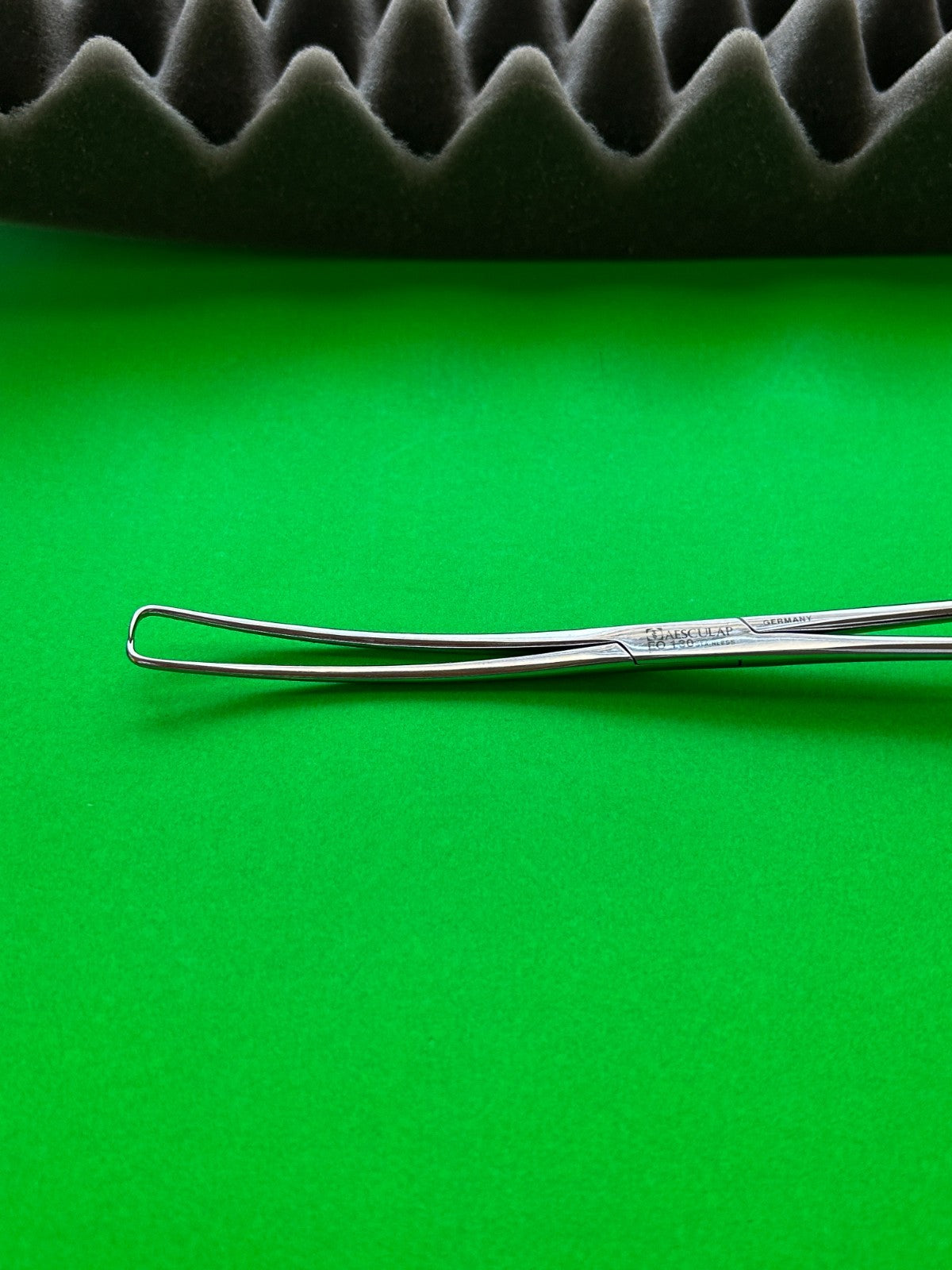 Aesculap EO130 Uterine Dressing Forceps 9¾"