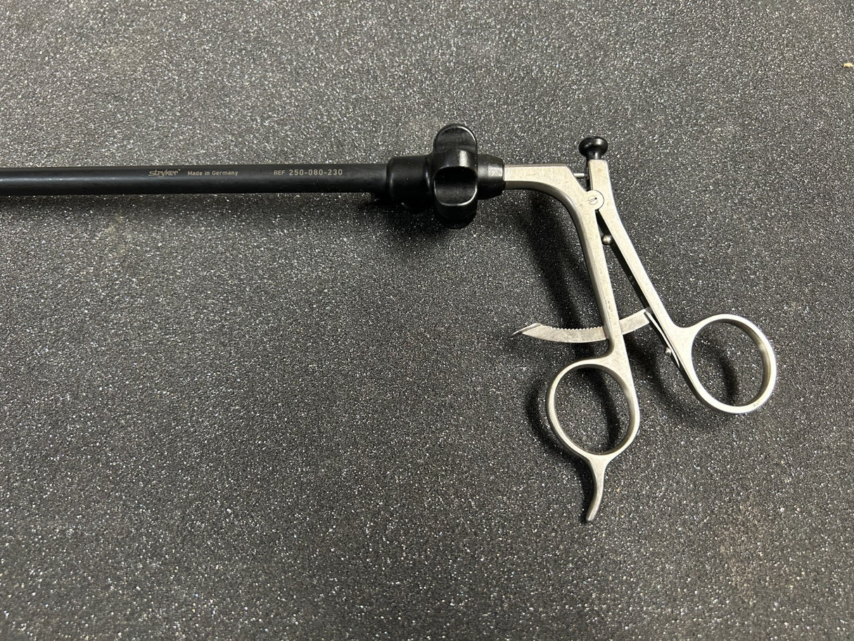 Stryker 250-080-230 Laparoscopic Alligator Grasping Forceps 10mm x 33cm