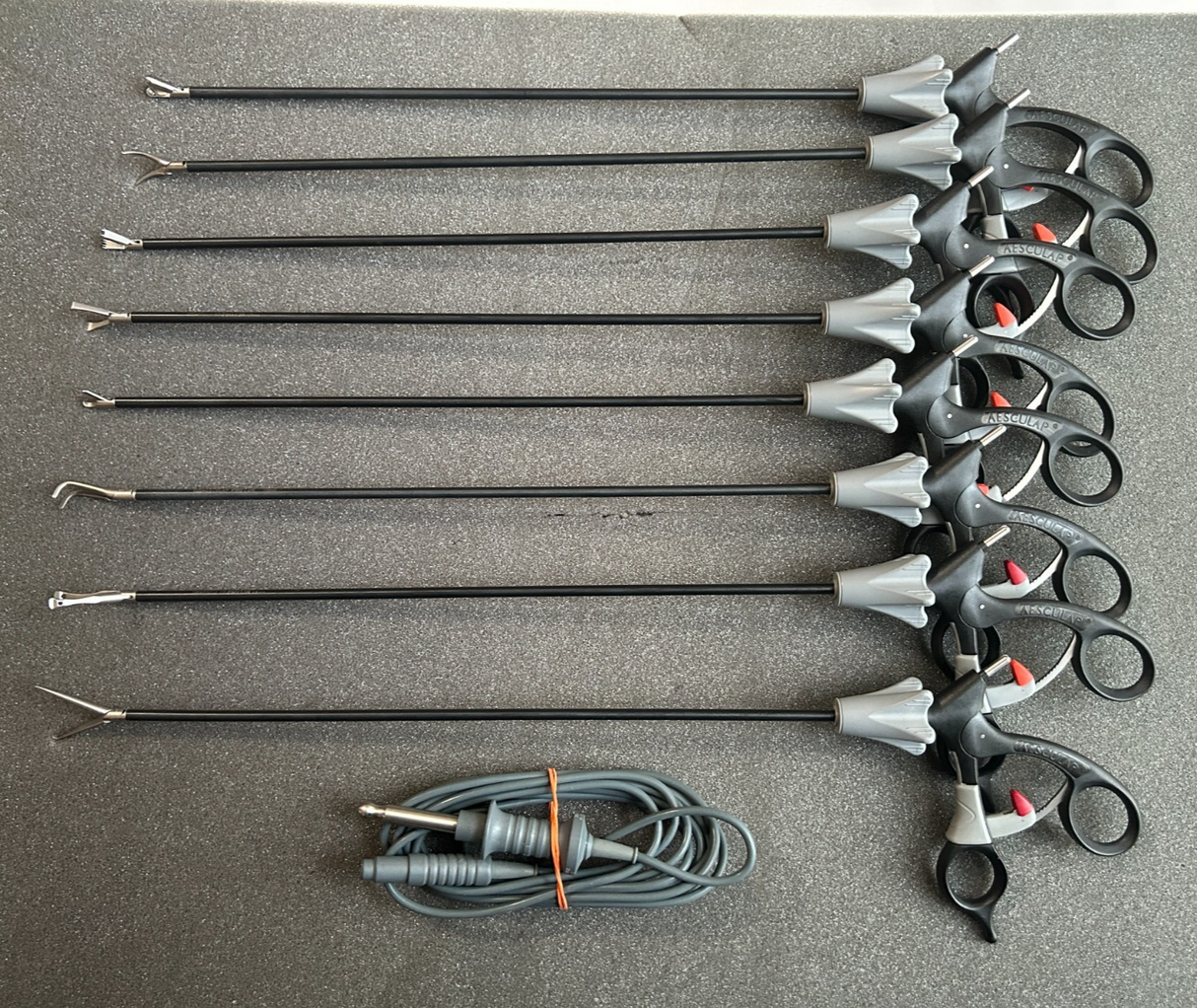 Aesculap 5mmx31cm Autoclavable QuickSnap Laparoscopy Set of 8 w Karl Storz Cord