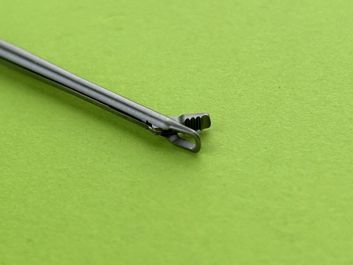 Stryker Surgical 300-027-100 Conquest 2.7mm Straight Big Bite Punch