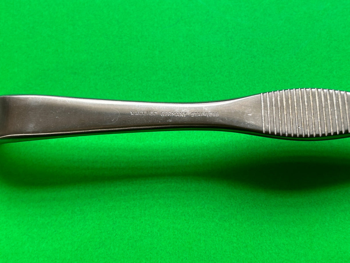 V. Mueller CH-90-T Retractor