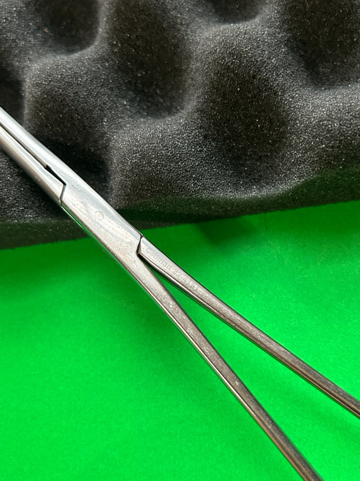 Codman 32-4151 Rochester-Carmalt Curved Forceps 8"
