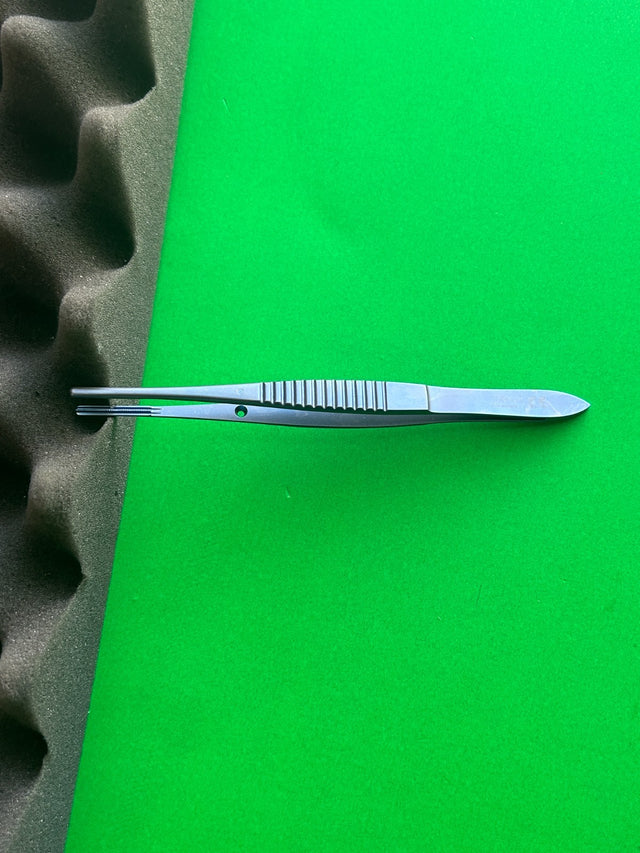 Pilling 359027  DEBAKEY TITANIUM TISSUE FORCEPS, Straight, 3 mm jaw width, 6"