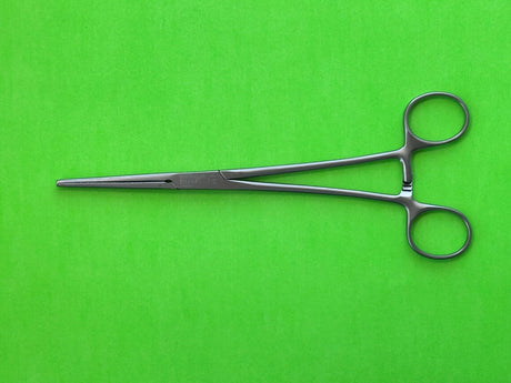 Aesculap Surgical 1 x 2 Teeth Kocher-Ochsner Hemostatic Forceps 7-3/4"