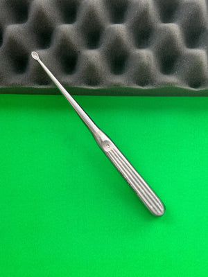 V. Mueller AU11316 Lempert Oval Cup Curette