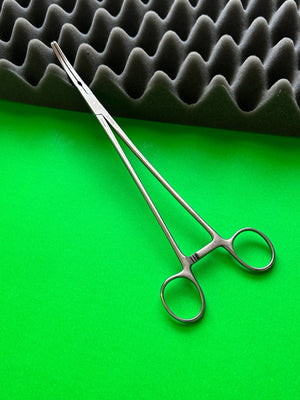 Codman 37-1523 Masterson Pelvic Clamp Forceps, 10 1/2” (26.7cm)