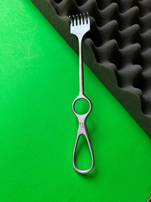 Pilling 164406 Volkmann 6 Prong Retractor, Sharp, 1 1/8" (3.0cm) width blade