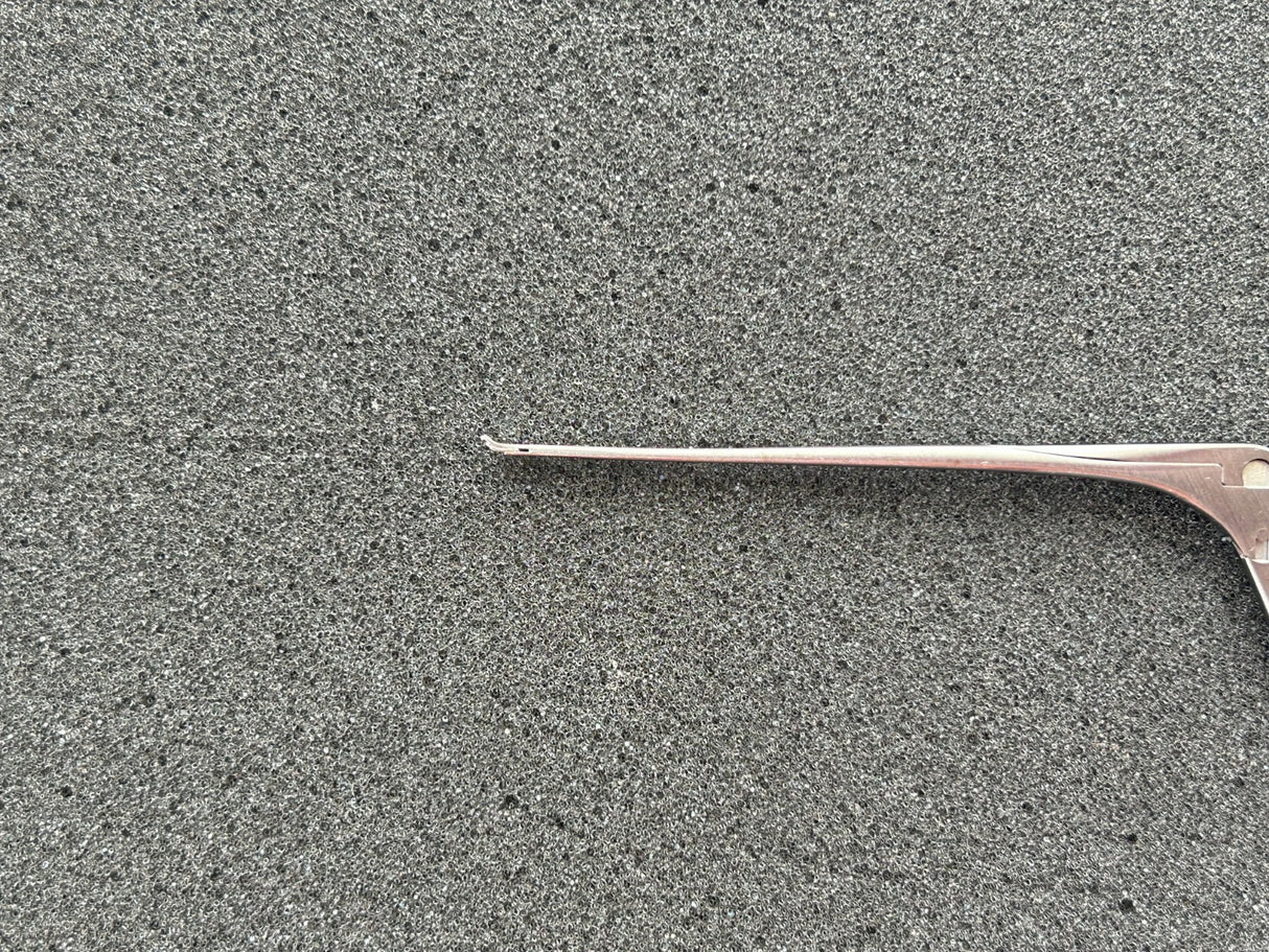 Karl Storz 222710 Scissors, curved to right, 7.5 cm