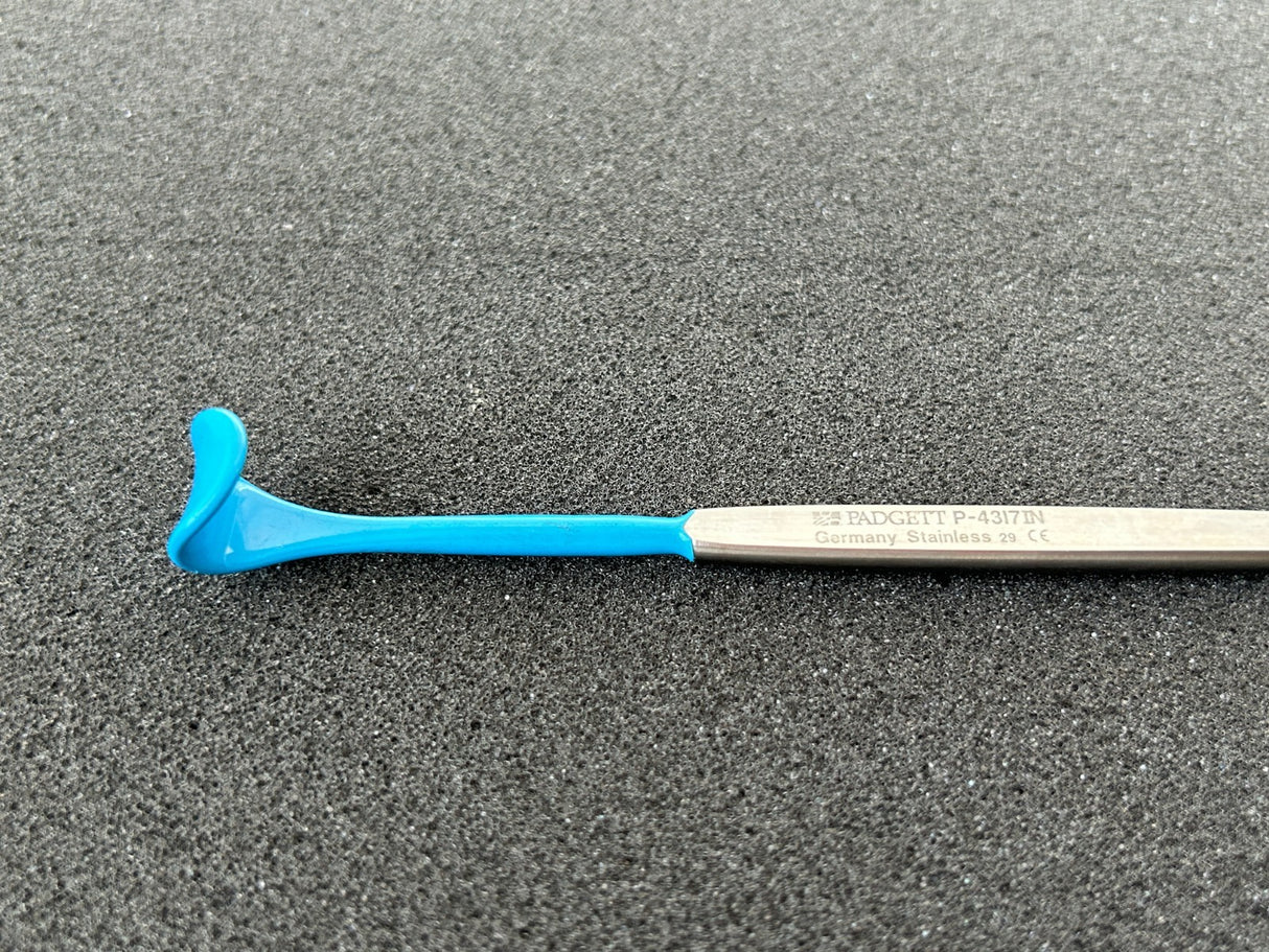 PADGETT P-4317IN Miltex Padgett Insulated Lid Retractor, 14cm