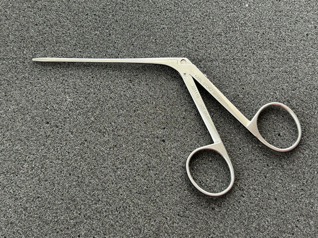 Karl Storz 221110 Ear Forceps, 1 x 4.5 mm, 8 cm, Smooth Jaw
