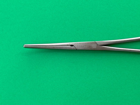 Aesculap Surgical Curved Hemostatic Forceps, 6-1/4", Serrated