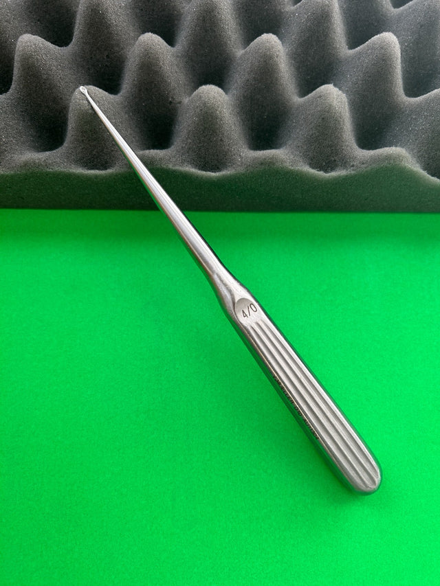 V. Mueller AU11304 Lempert Curette, Oval Cup