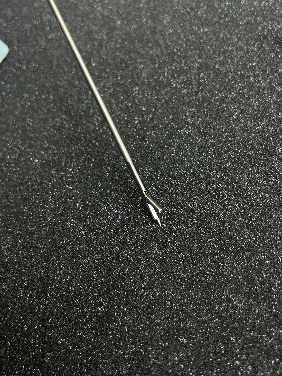 Karl Storz 26173AM Closure Instrument 2.8mm, 17cm Working Length.