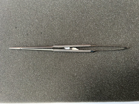 V. Mueller CH06121 Vascular Needle Holder Delicate Diamond Dust Jaws 8-1/4" LOCK