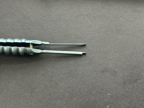 Karl Storz ET2910 Ophthalmic Loading Forceps, Titanium