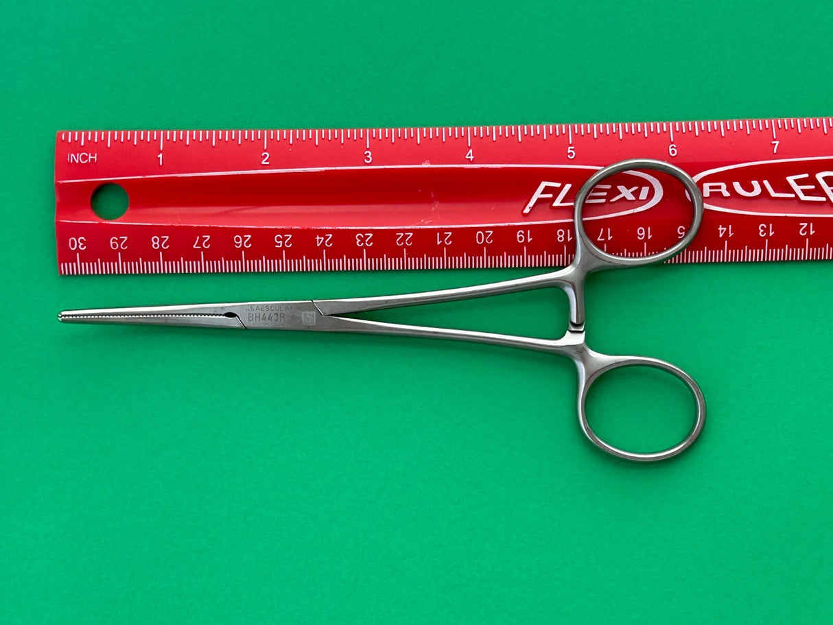 Aesculap Surgical Curved Hemostatic Forceps, 6-1/4", Serrated