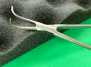 Codman Surgical 7-1/4" Artery Forceps, Curved, Serrated