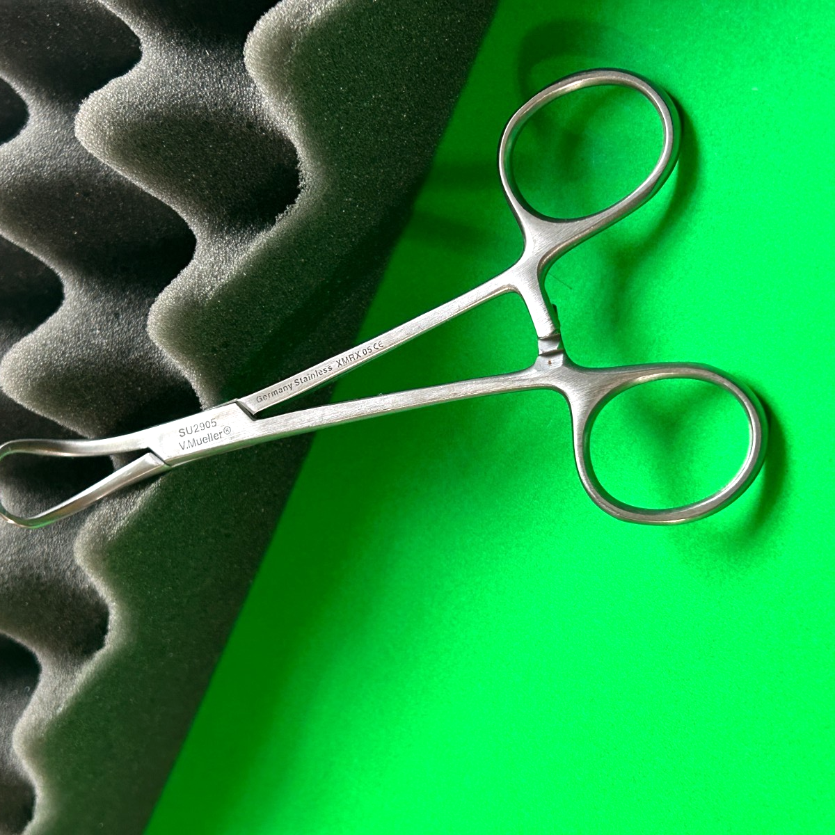 V. Mueller SU2905 Towel Forceps 5-1/4