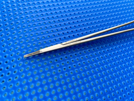 Symmetry Surgical 36-3009 Classic Plus Needle Holder; Ryder; 9 in, TC