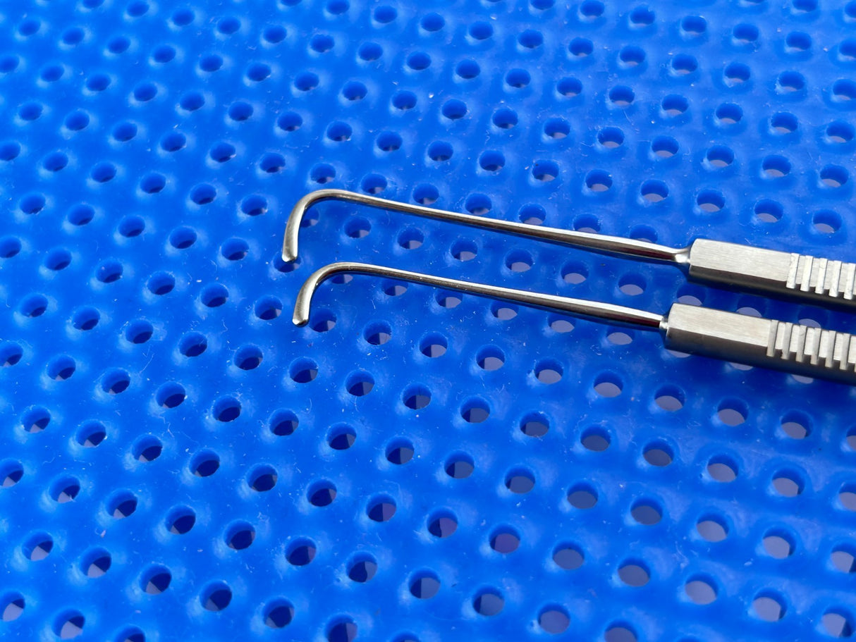 Karl STORZ Surgical Set of 2 Graefe Strabismus Hook E0592 & E0591