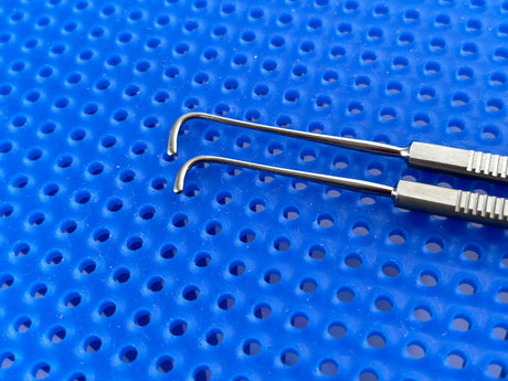 Karl STORZ Surgical Set of 2 Graefe Strabismus Hook E0592 & E0591