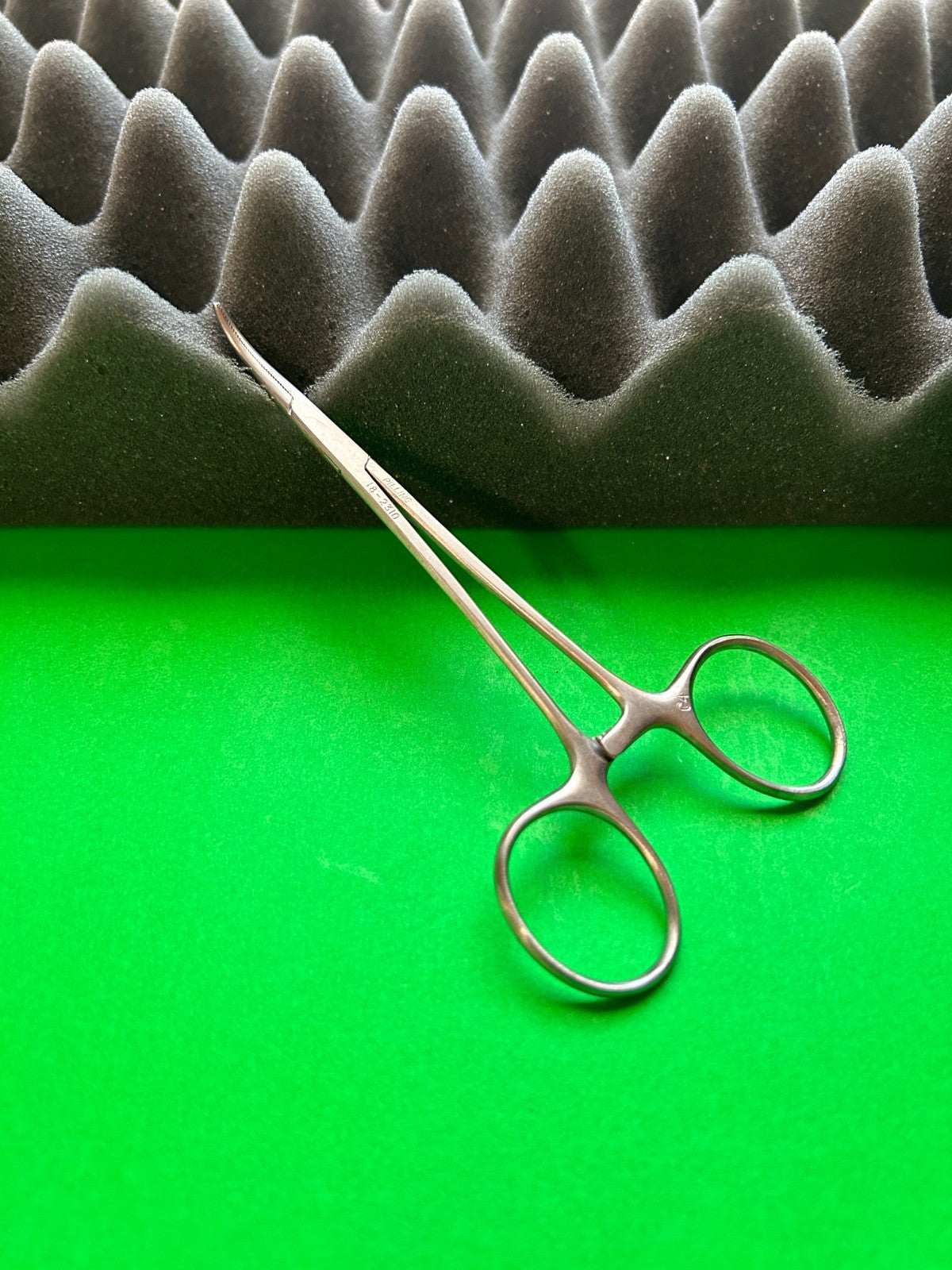Pilling 18-2310 Halstead Mosquito Forceps, Curved, 5"