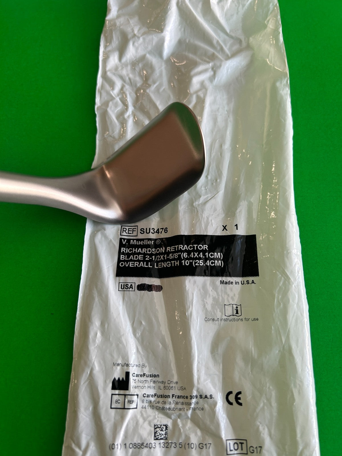 V.Mueller Richardson Retractor Blade 2-1/2 x 1-5/8'' (6.4 x 4.1cm)  10''