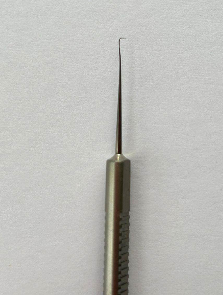 Karl Storz E0545 Sinskey Iris and IOL Hook, 4.6"