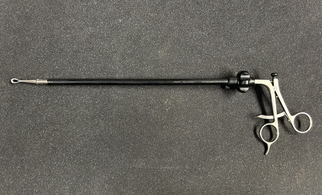Stryker 250-080-230 Laparoscopic Babcock Forceps 10mm x 33cm