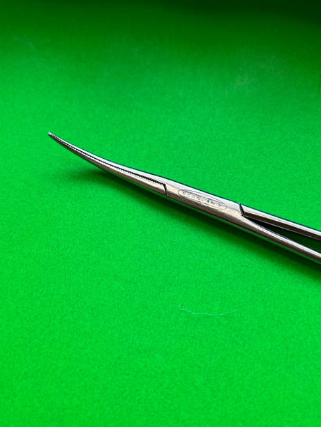Scanlan 5005-33 Vascular Hemostatic Forceps Serrated Jaw 7-1/4″