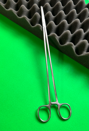 V. Mueller CH5197 Kantrowitz Dressing Forceps Curved Serrated Angled 12in