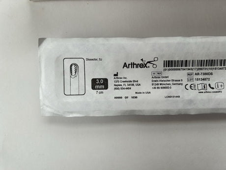 Arthrex Shaver Blades Dissector, SJ 3.0 mm x 7 cm IN DATE
