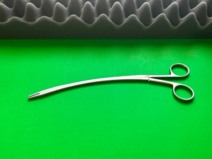 V. Mueller CH04185 Cardiovascular Tube Passer Forcep, 9-3/4"