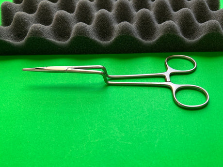 KARL STORZ M7500 Straight 14mm Jaw Bayonet Needle Holder 16.2cm Length