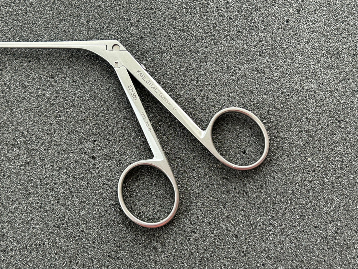 Karl Storz 221509 Ear Forceps, curved right, 8 cm