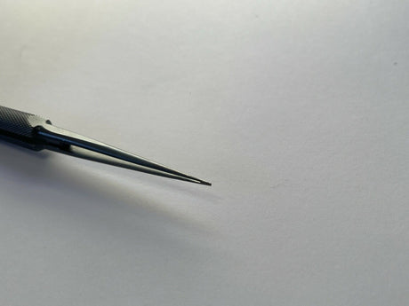 Symmetry Titanium Jones I.M.A. Forceps Straight Tooth Size: 0.07mm  REF: 80-1851