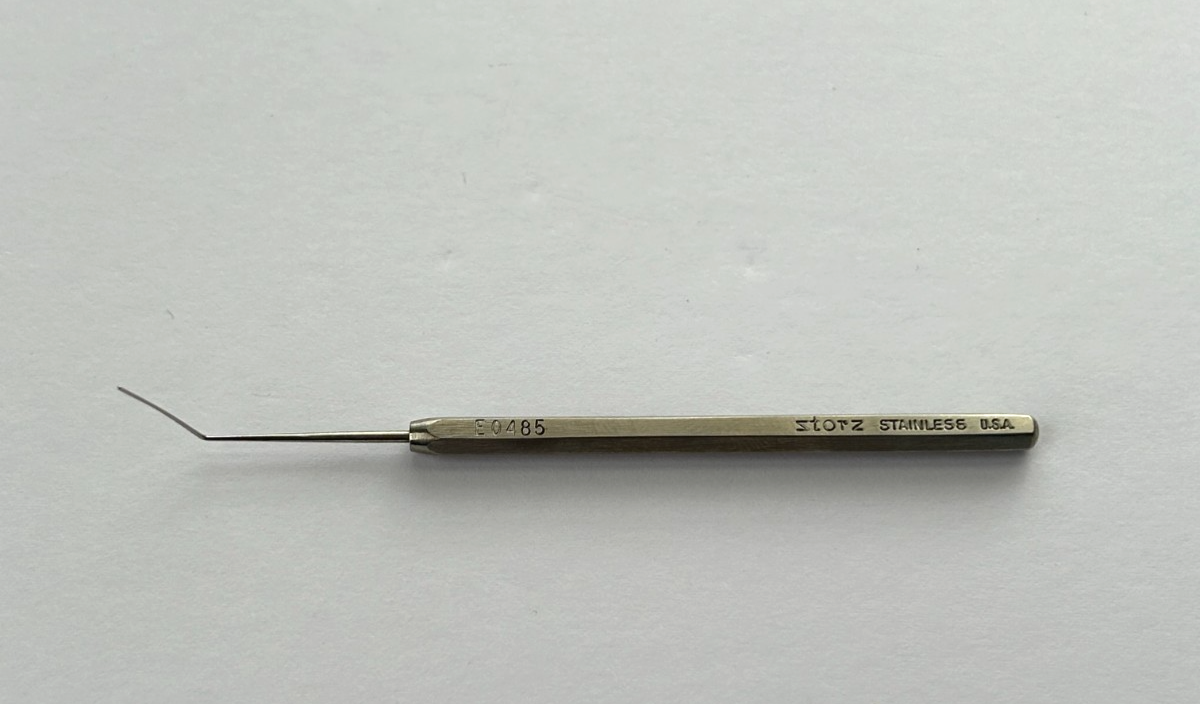 Karl Storz E0485 Barraquer Iris Angled Tip, 0.5mm x 15mm