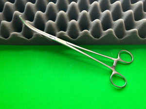 V.Mueller CH-6352 Surgical GLOVER Clamp Forceps 9 3/4"