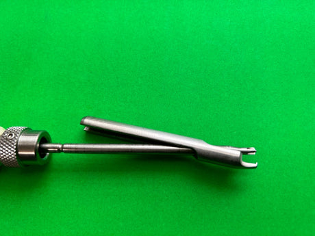 Medtronic 8796033 Central Slot Screw Removal Tool