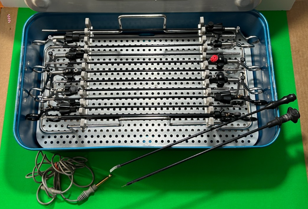 Stryker, V.Mueller, Jarit Laparoscopic 5x33cm Monopolar 13 Instrument Set W Tray