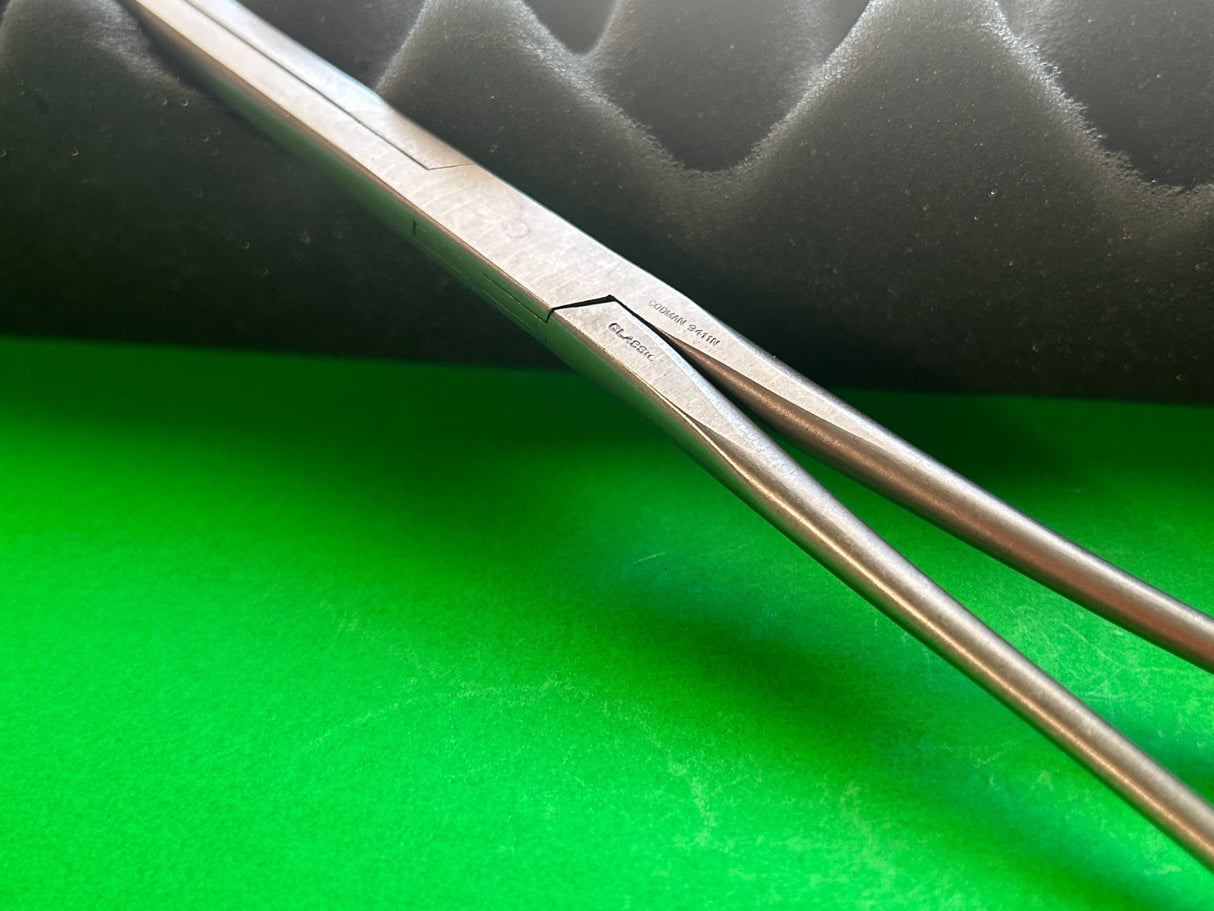 Codman 37-1143 DeBakey Aortic Aneurysm 12-1/4"