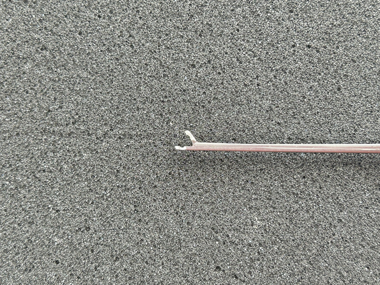 Karl Storz 221509 Ear Forceps, curved right, 8 cm